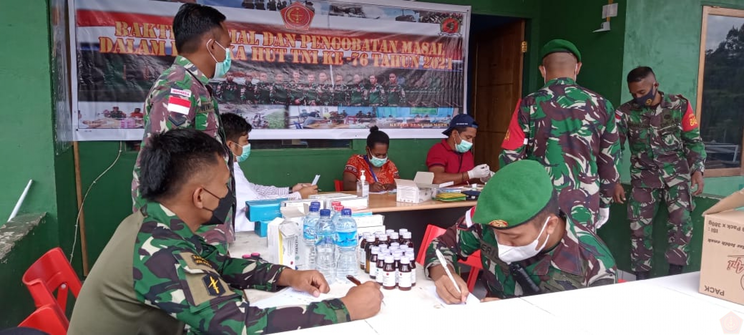 Sambut HUT TNI Ke-76, Satgas Yonif 751/VJS Gelar Bakti Sosial Dan ...