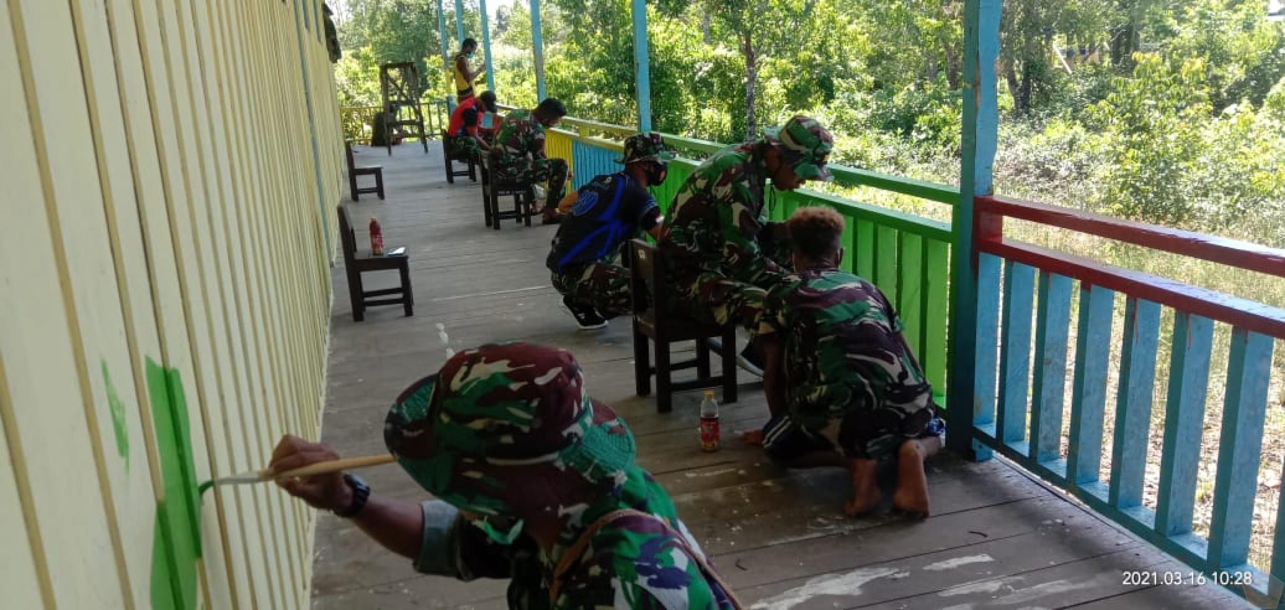 Memotivasi Semangat Belajar Siswa, Satgas TNI Yonif 756/WMS Kembali ...