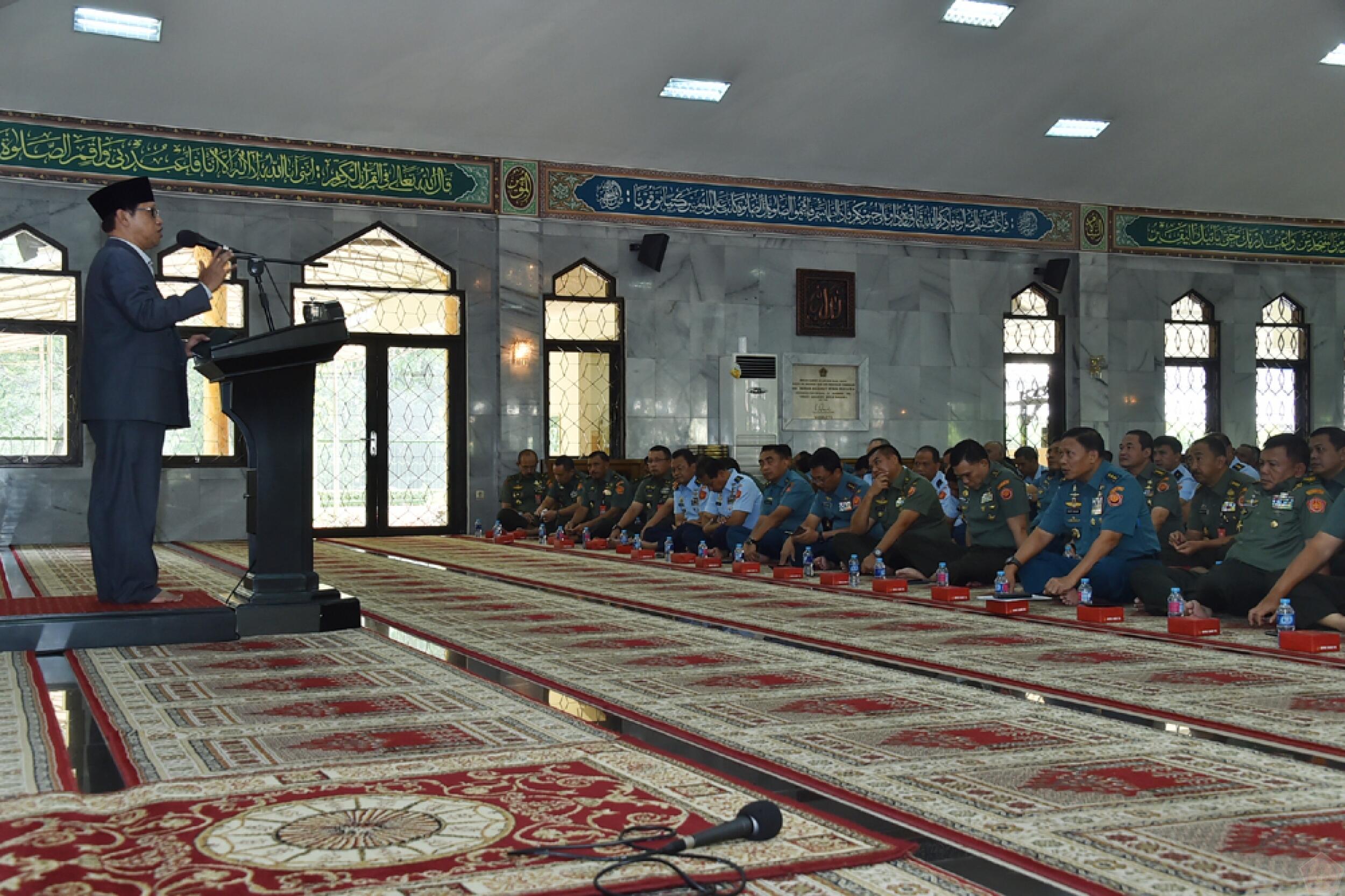 Panglima TNI : Peringatan Isra Miraj Merupakan Media Pembinaan Mental ...