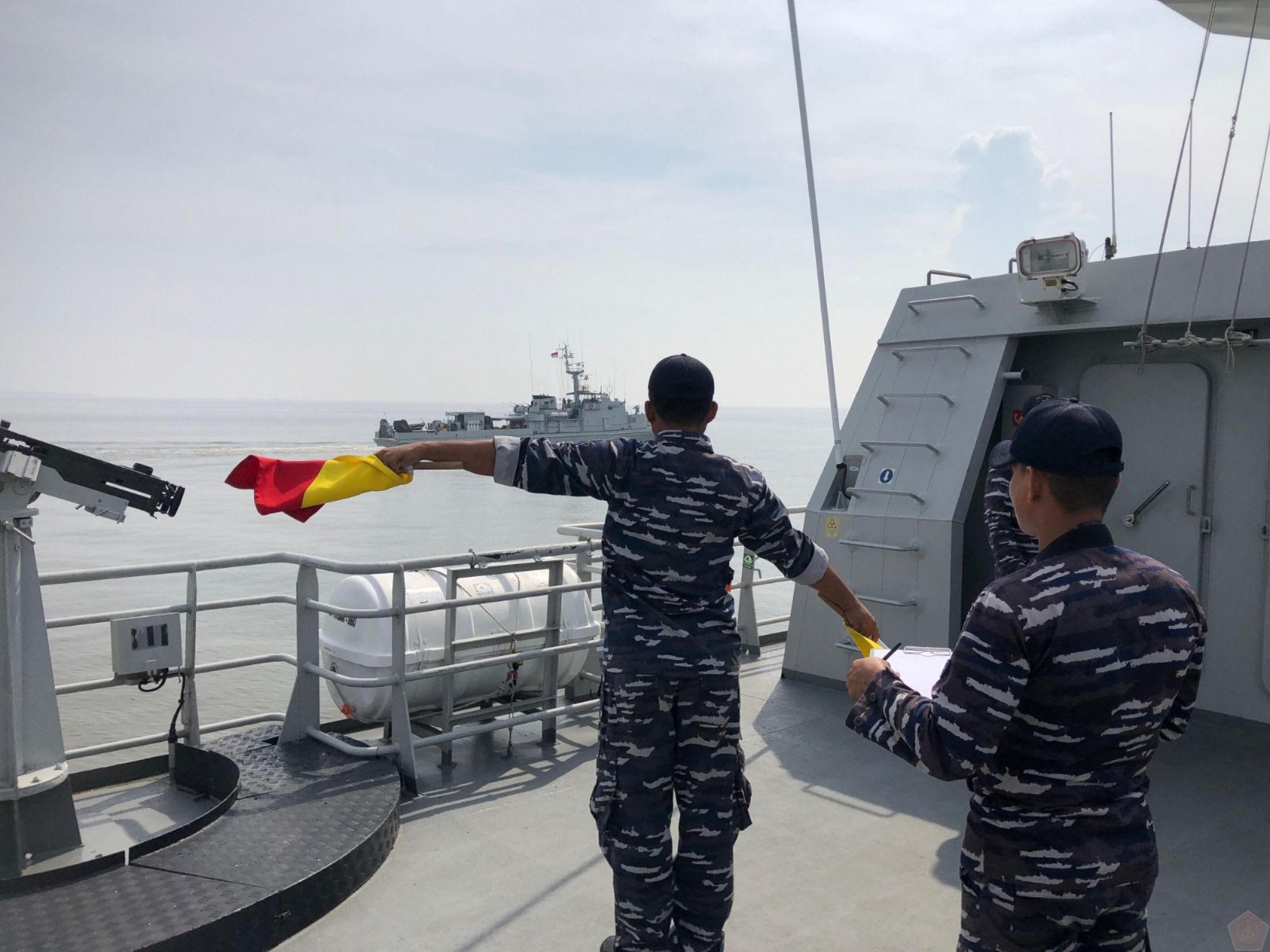 Kapal Perang TNI AL di Laut Natuna