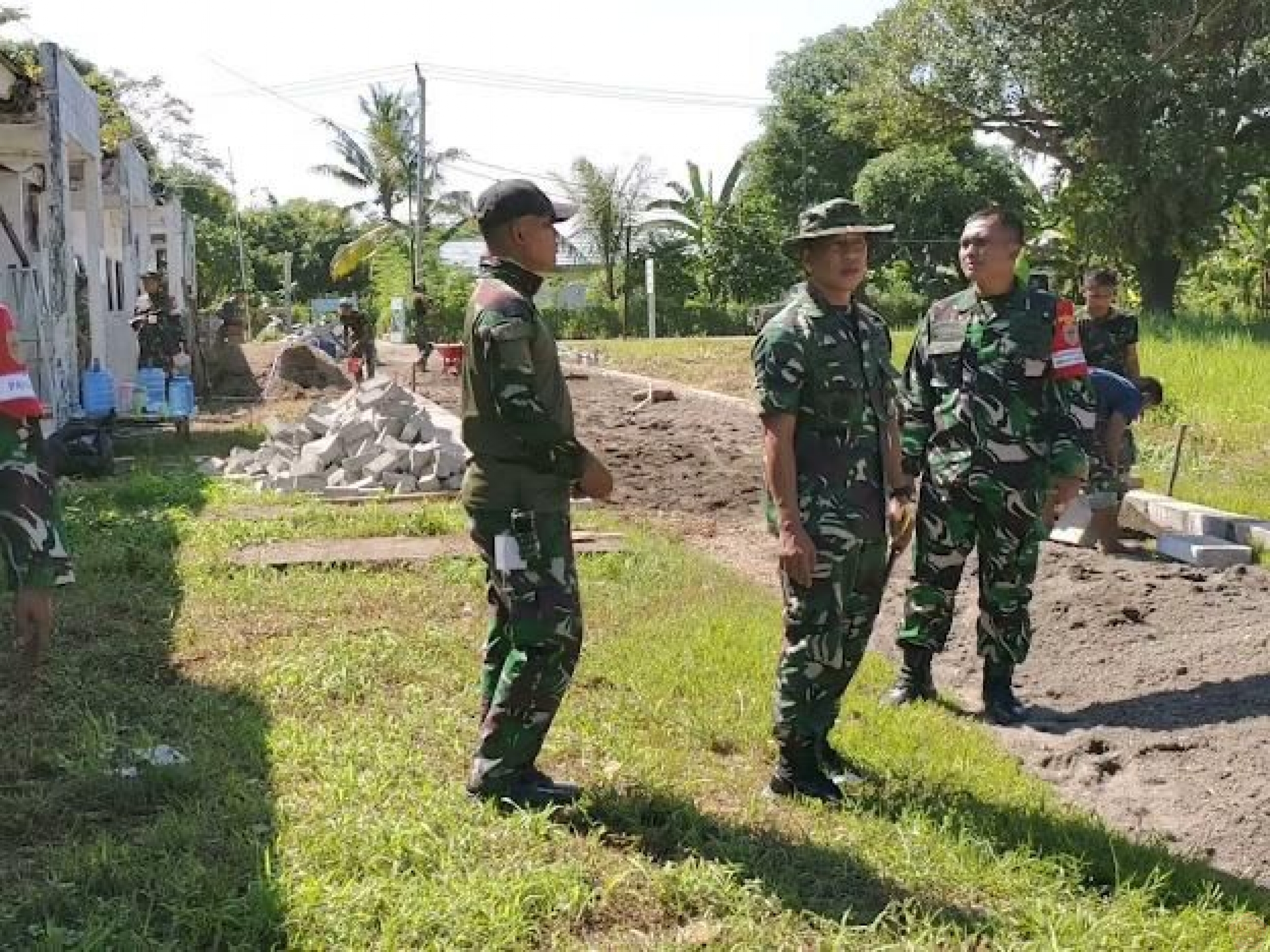 Satgas TNI AL ENCAP THE 4th MNEK 2023 Mulai Bangun Fasilitas Umum di ...